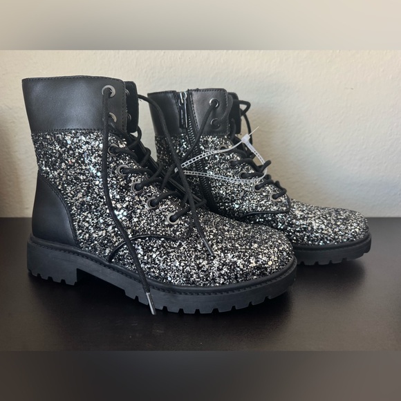 NWOT Michael Kors Alistair Bootie Chunky Glitter Combat Boots Size 6 NO BOX - Picture 4 of 7